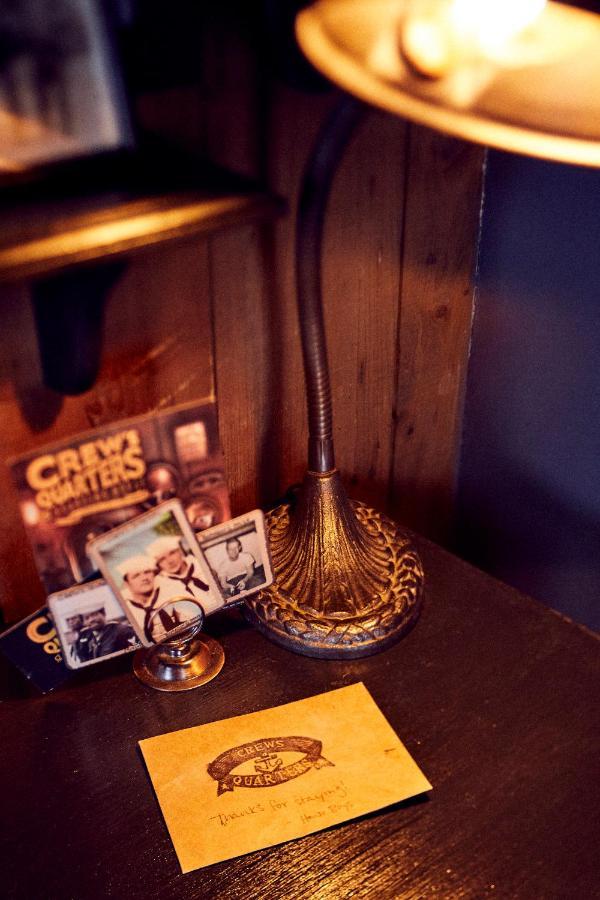 Crew's Quarters Boarding House - Caters To Men Provincetown
